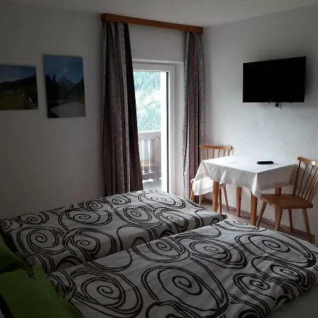 Ferienhaus Lorenz * Strengen